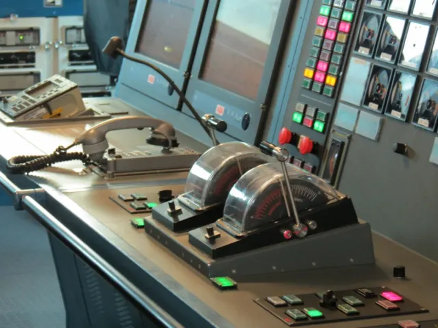 Nave Cavour La Spezia 65