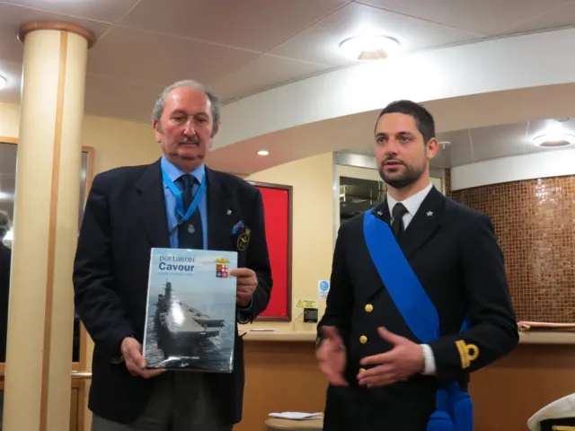 Nave Cavour La Spezia 84
