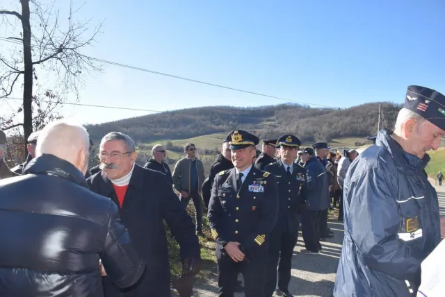 Ufficiali dell'Aeronautica Militare e partecipanti alla cerimonia