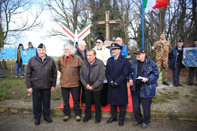 Foto di gruppo delle delegazioni presenti